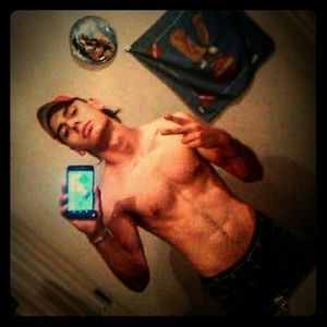 Meet your Posher, Colby